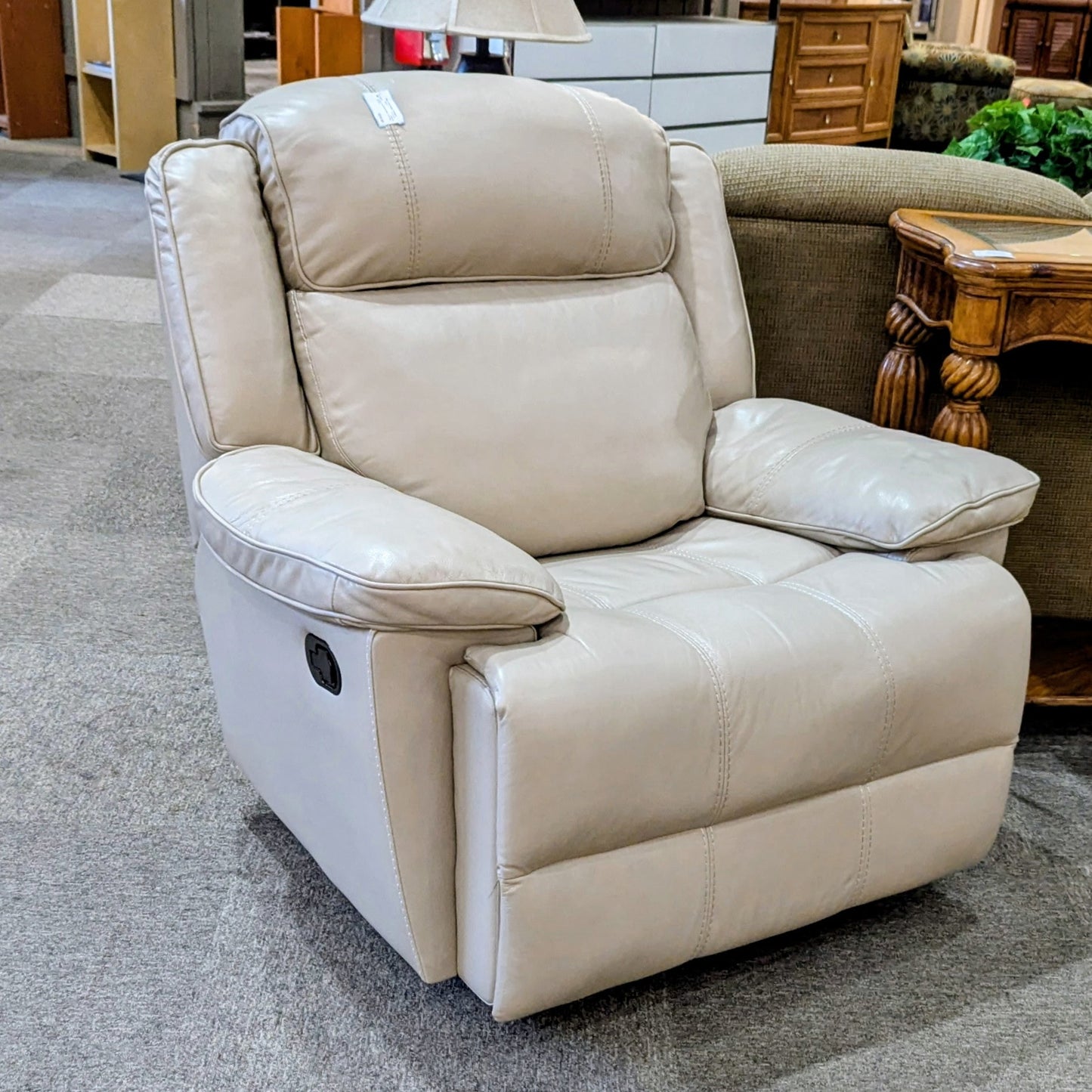RECLINER