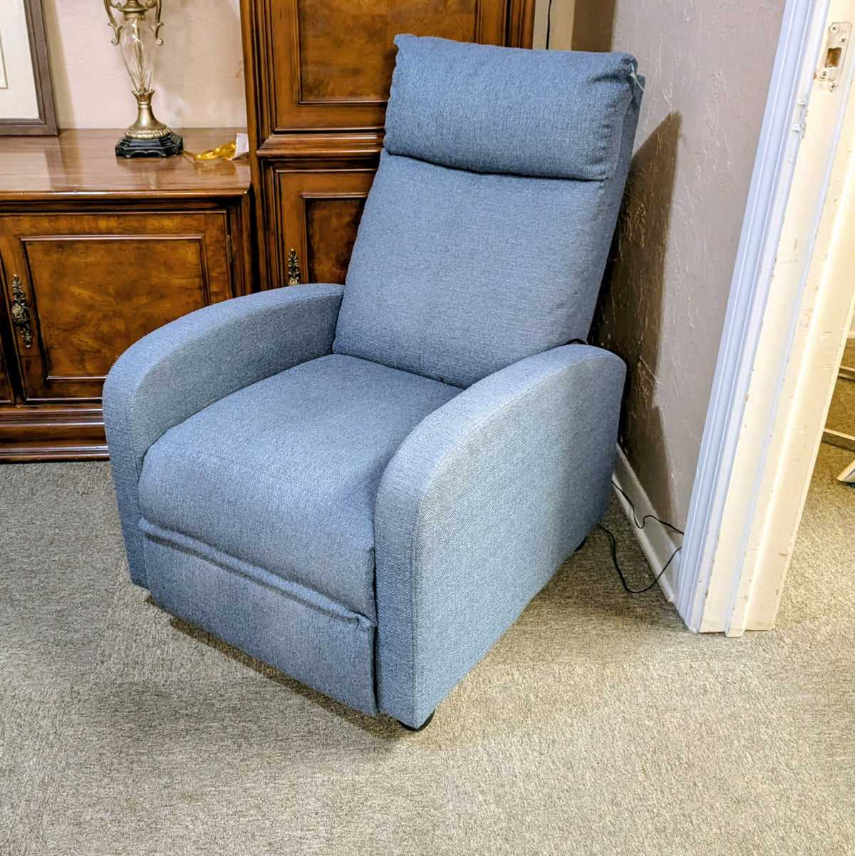 RECLINER