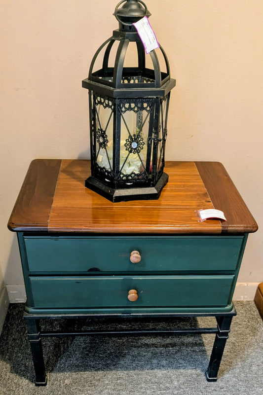 NIGHTSTAND