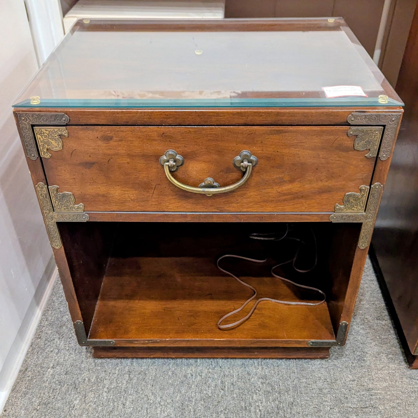 HENREDON NIGHTSTAND