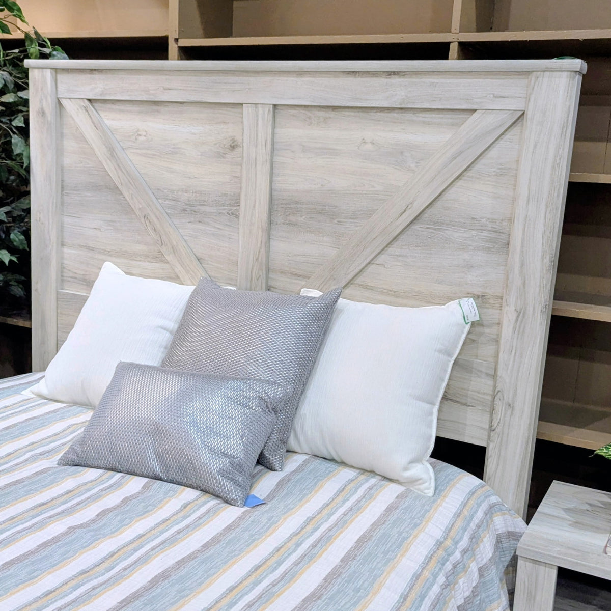 ASHLEY BEDROOM SET