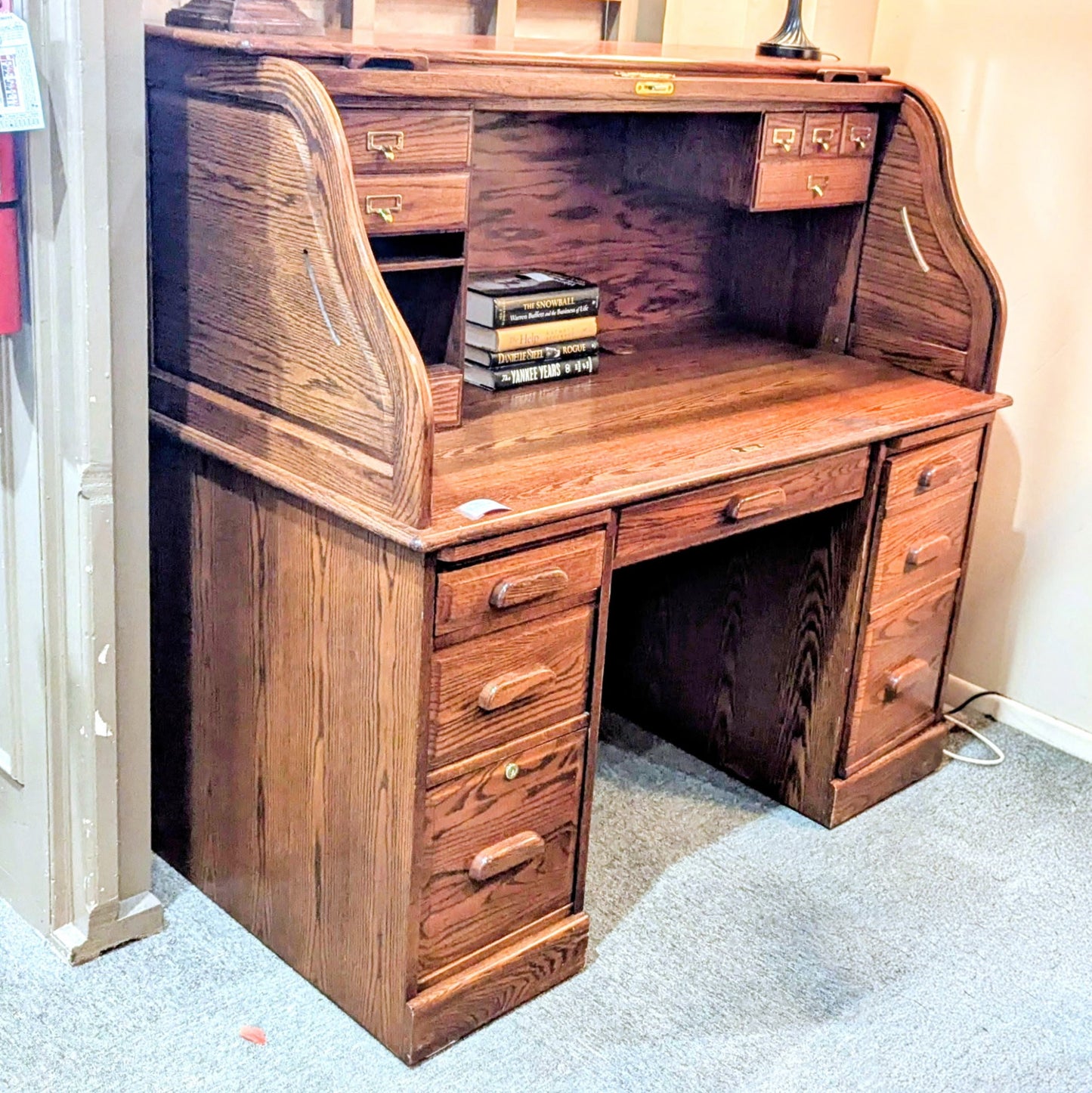 WINNERS ONLY DESK