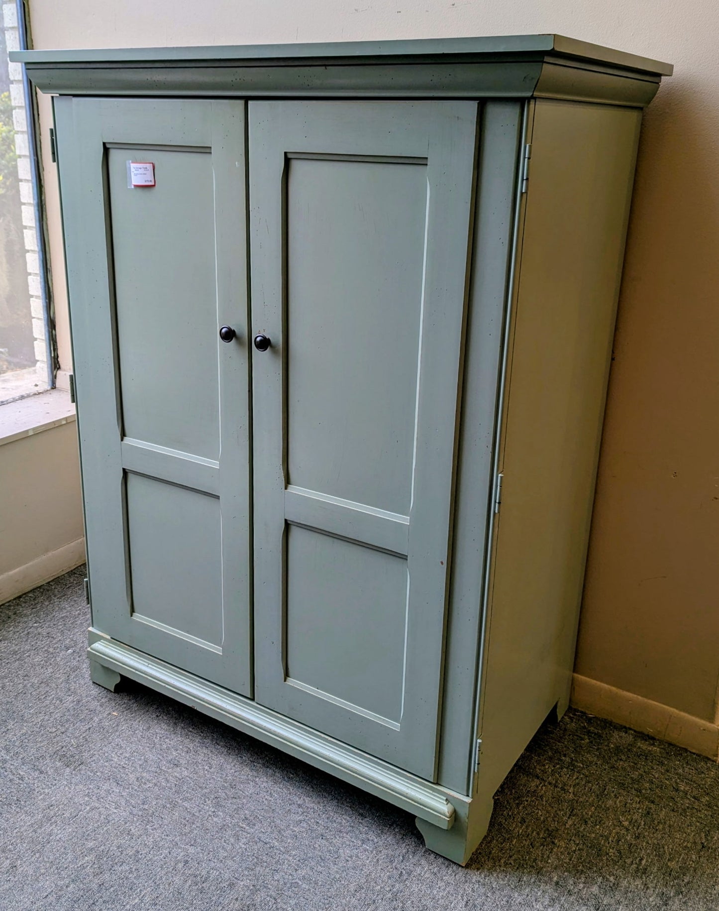 ARMOIRE