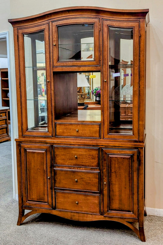 CHINA HUTCH