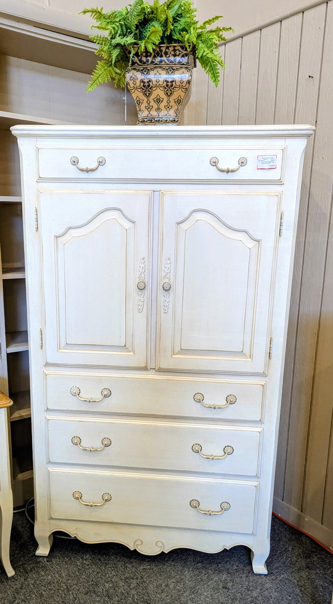 ethan allen white dresser Jason Please note that while samples are an excellent representation of our finishes Ethan Allen 4 Drawer Chest
