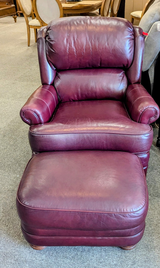 CHAIR W/OTTOMAN