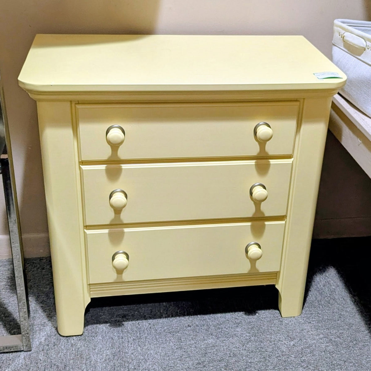 NIGHTSTAND