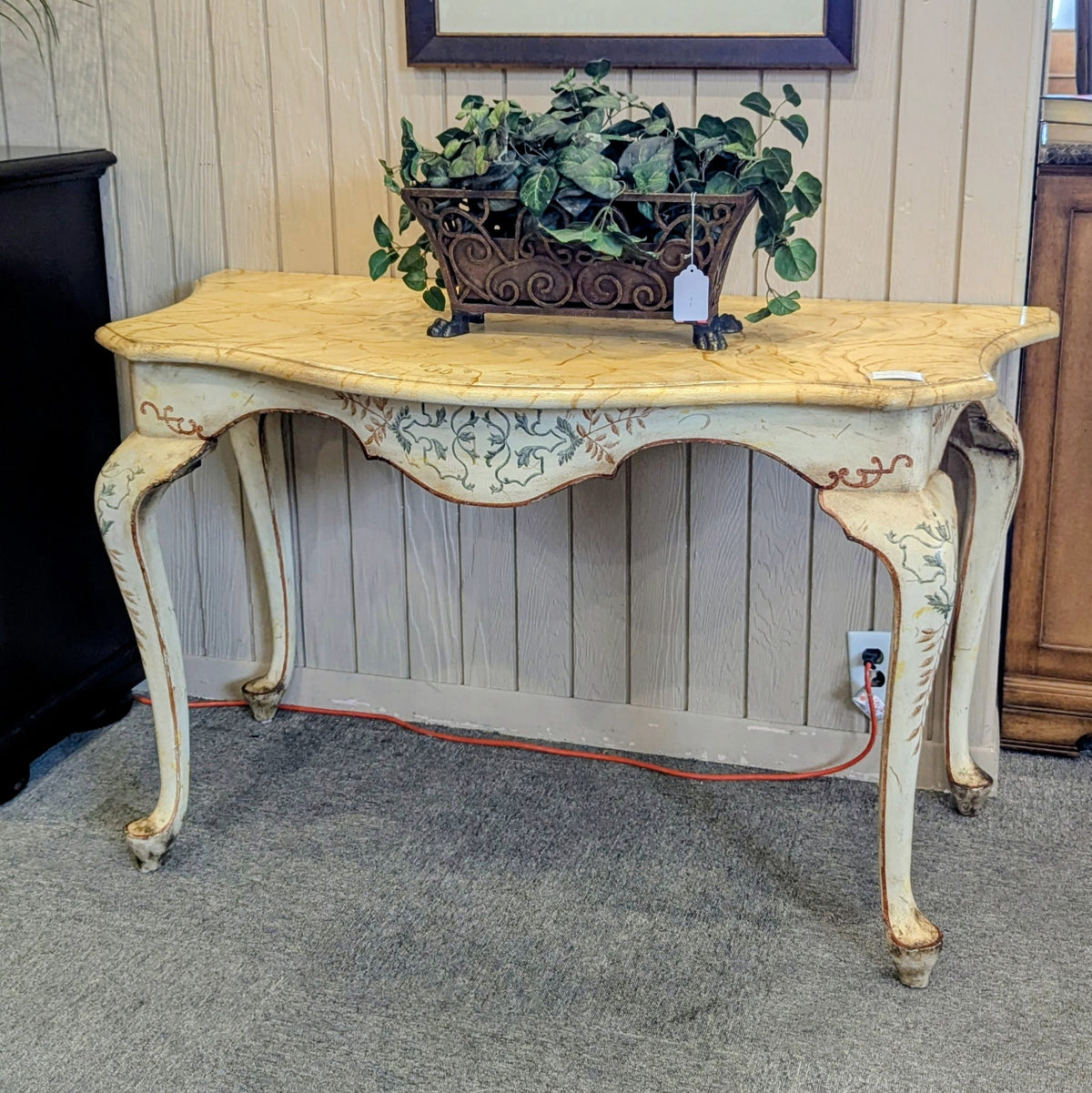 CONSOLE TABLE