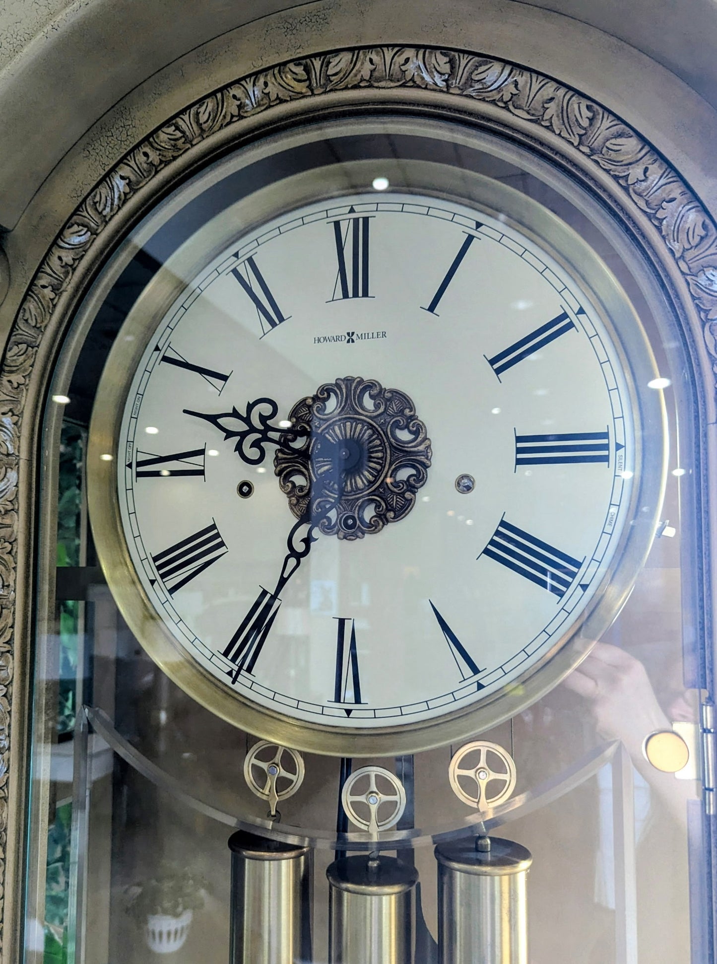 HOWARD MILLER CLOCK