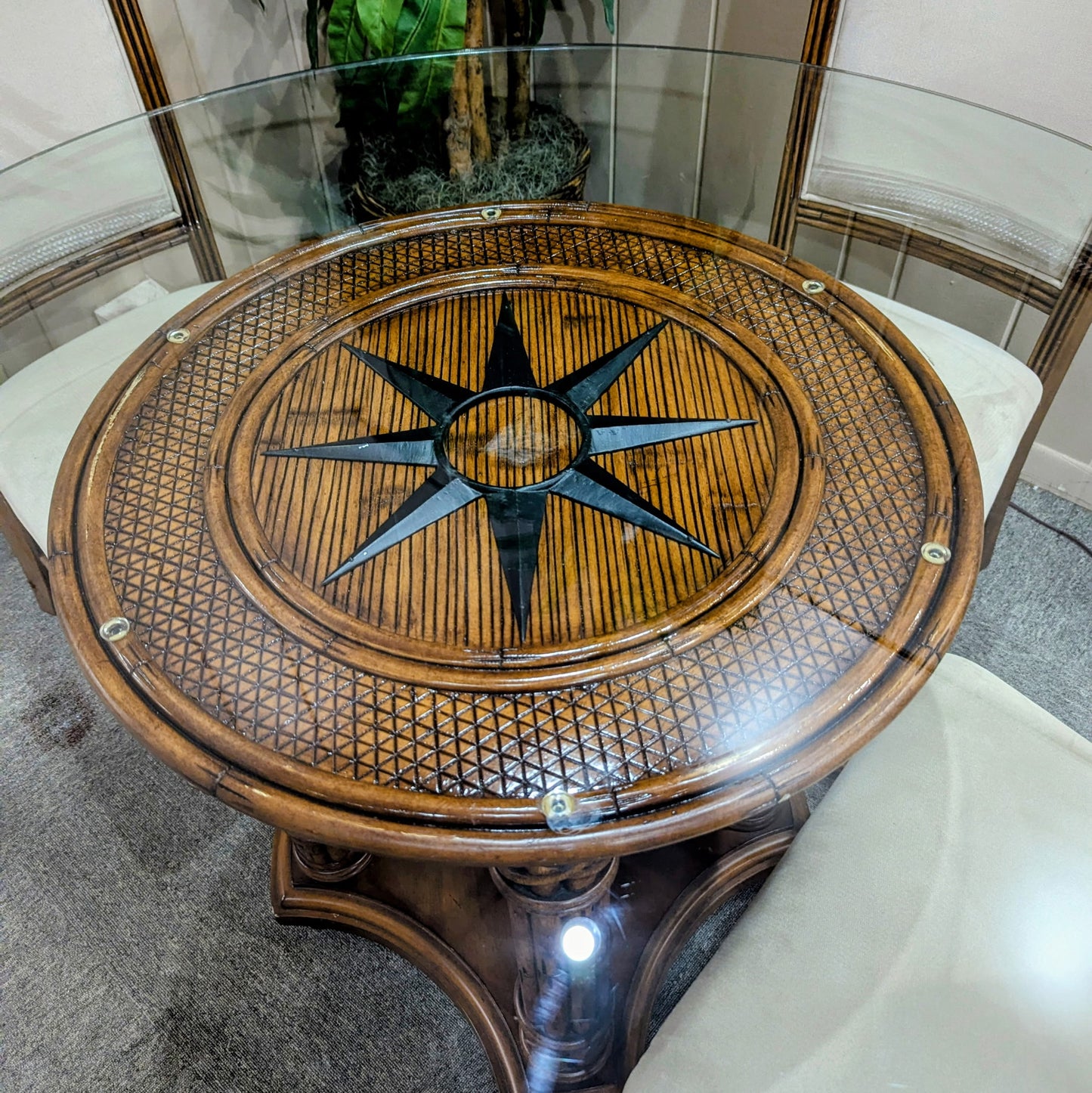 BROYHILL DINING