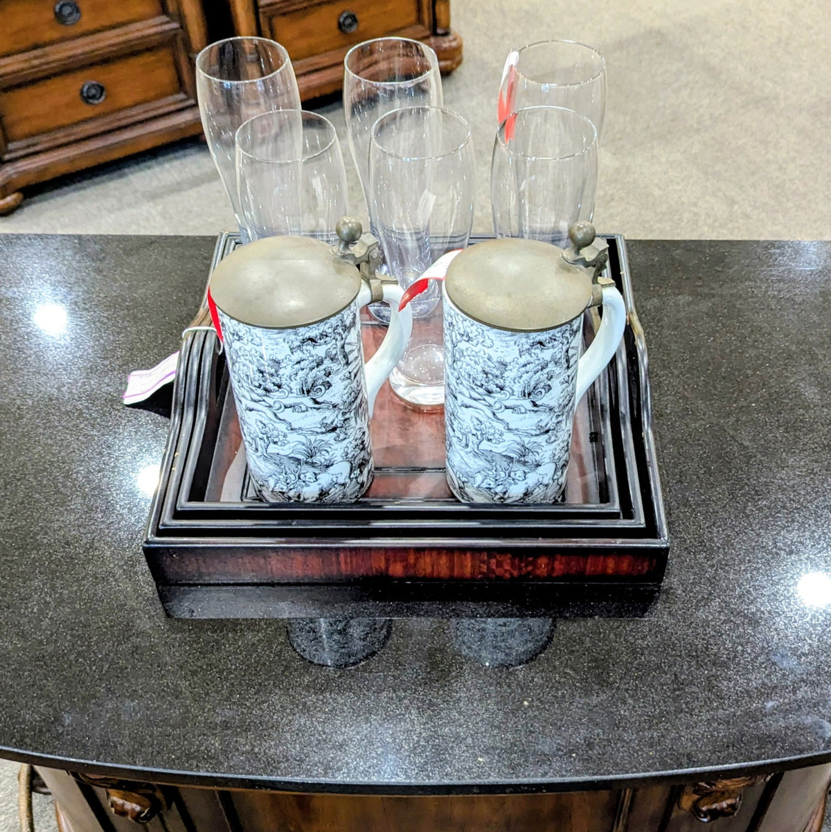 BAR W/STOOLS