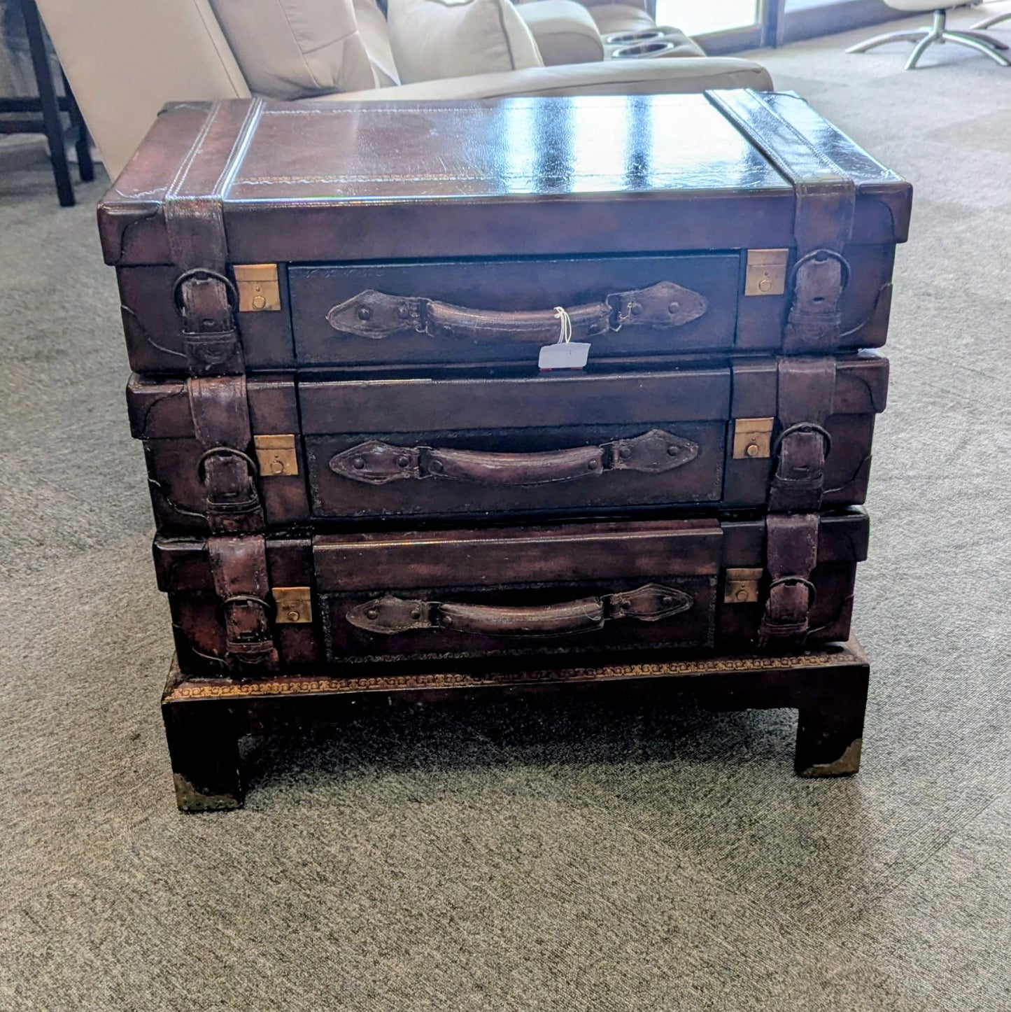SIDE TABLE