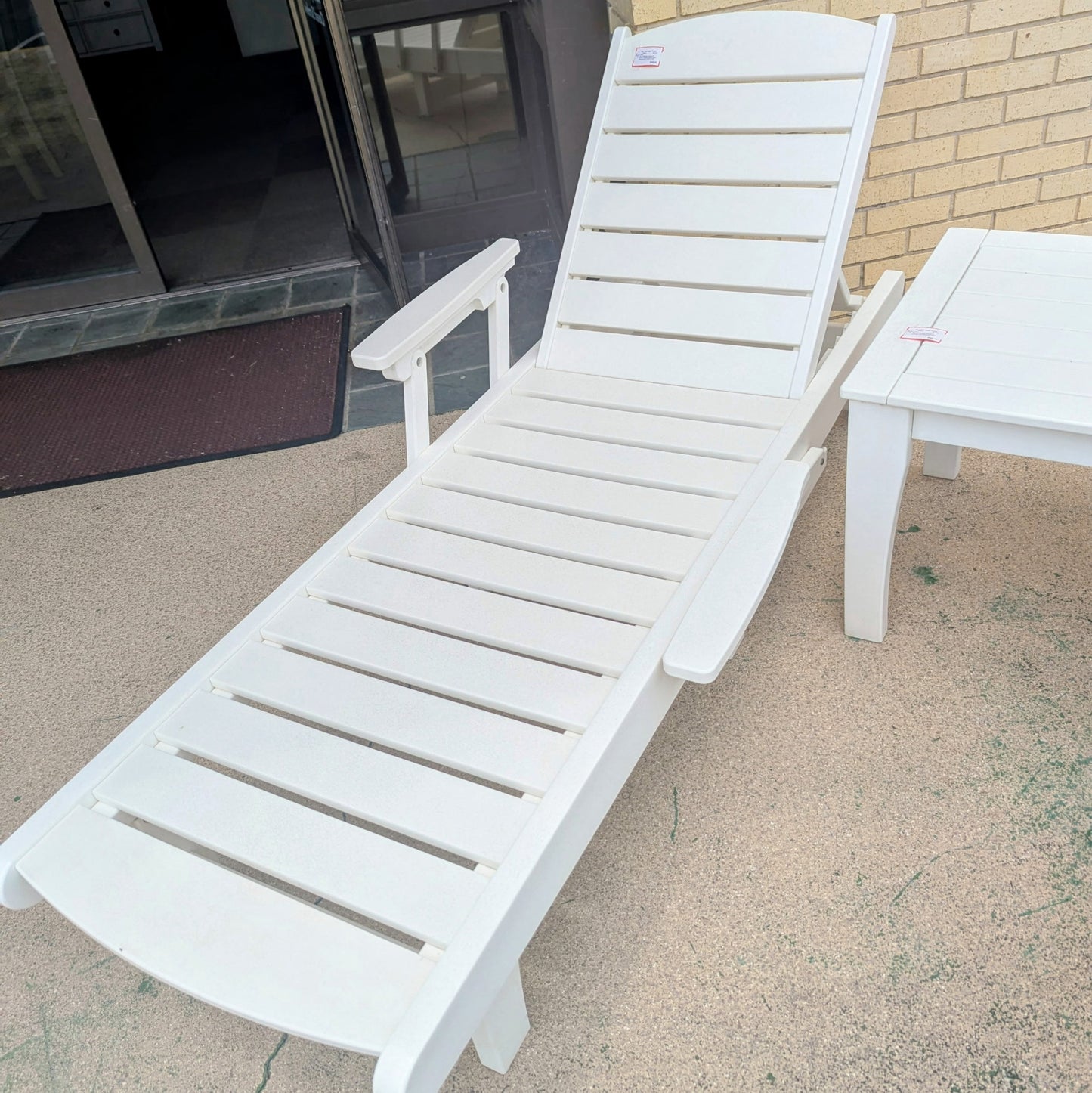 PATIO SET