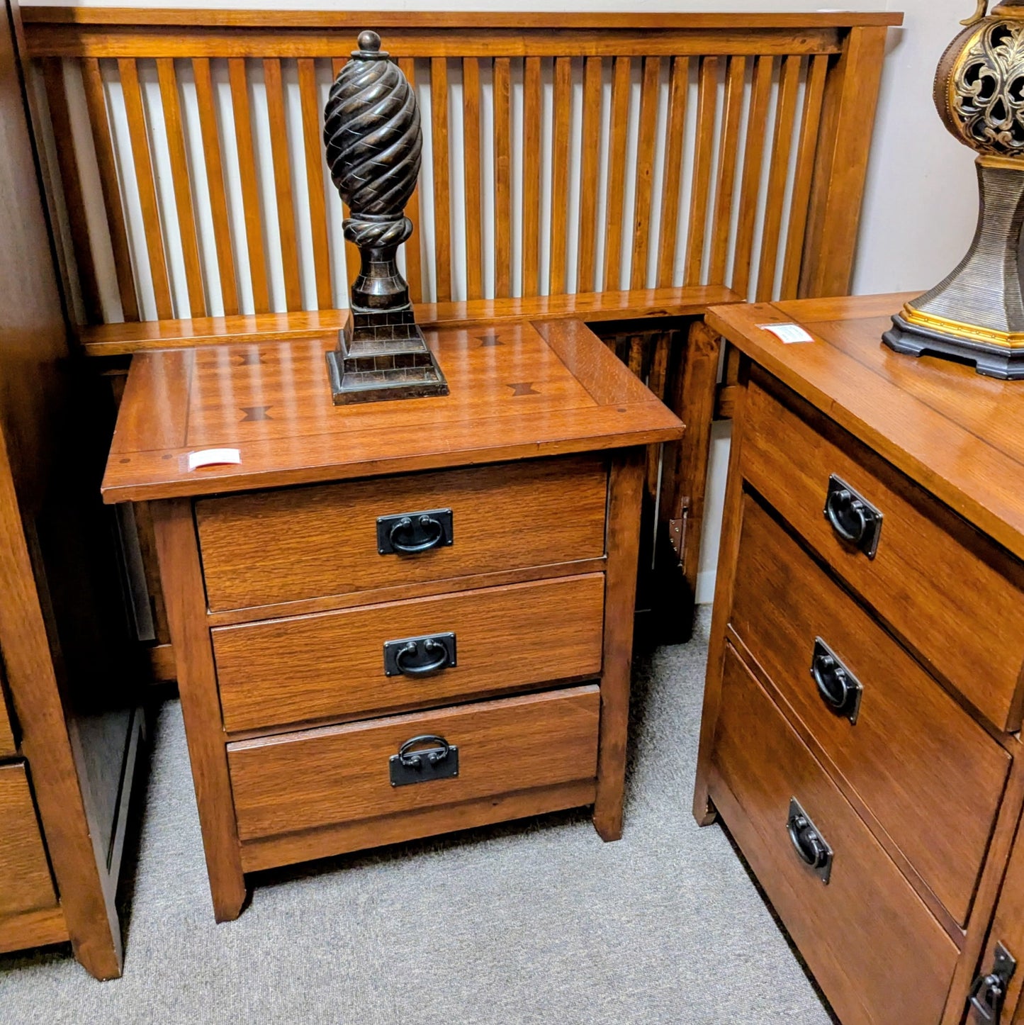 BEDROOM SET