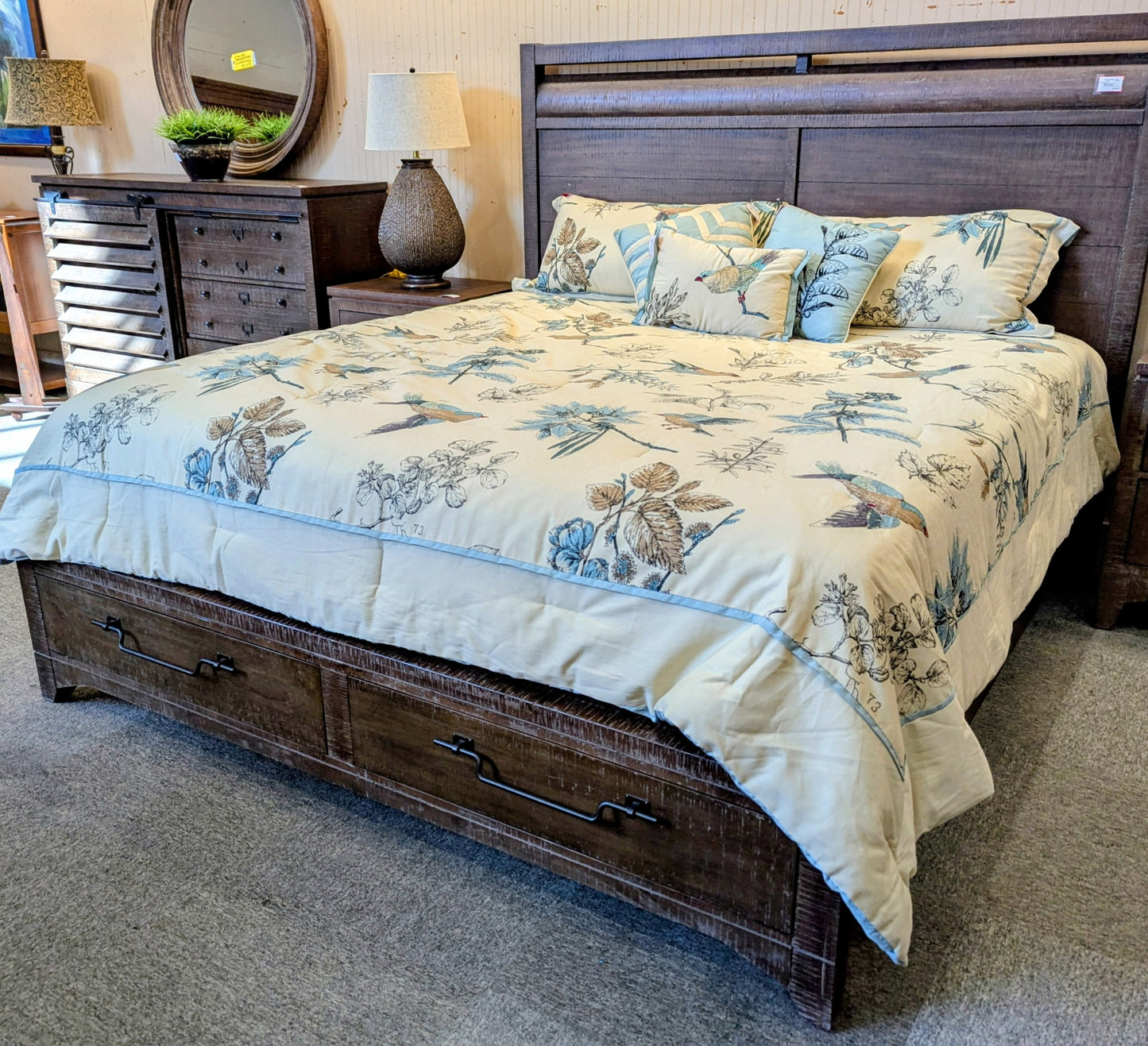 BEDROOM SET