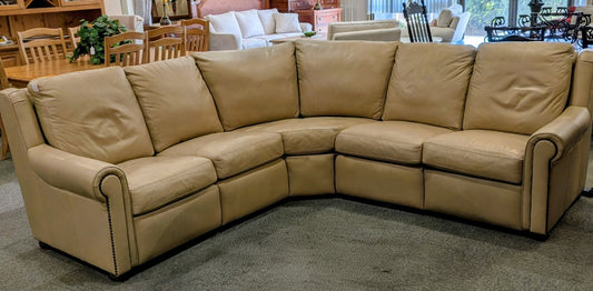 BRADINGTON-YOUNG SECTIONAL