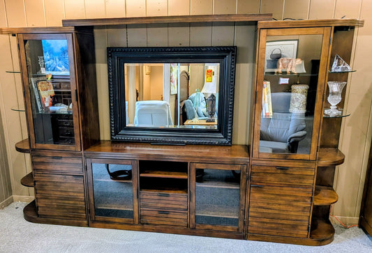 WHALEN FURNITURE ENT. CENTER