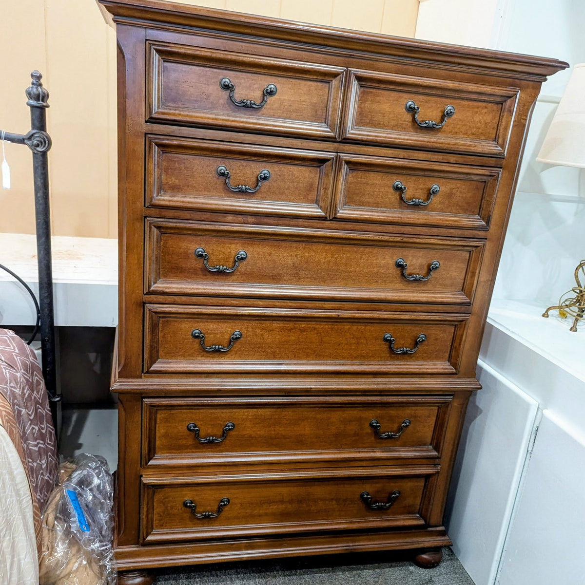 HOOKER CHEST