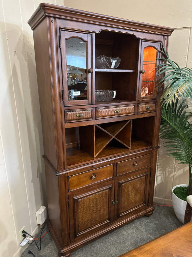 CHINA HUTCH