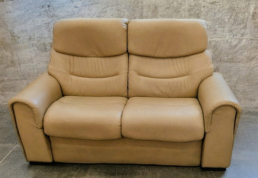 STRESSLESS LOVESEAT