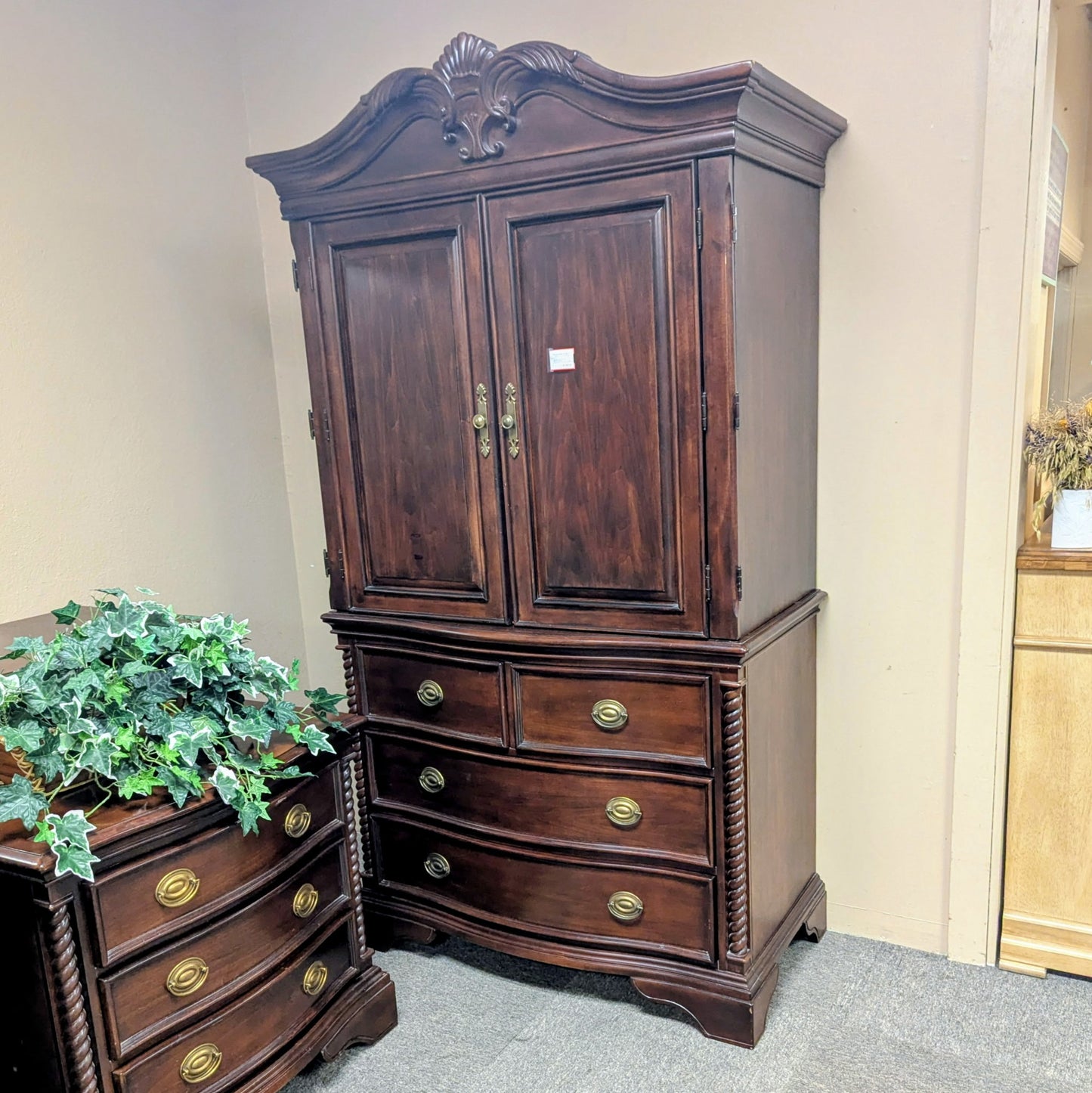 BEDROOM SET