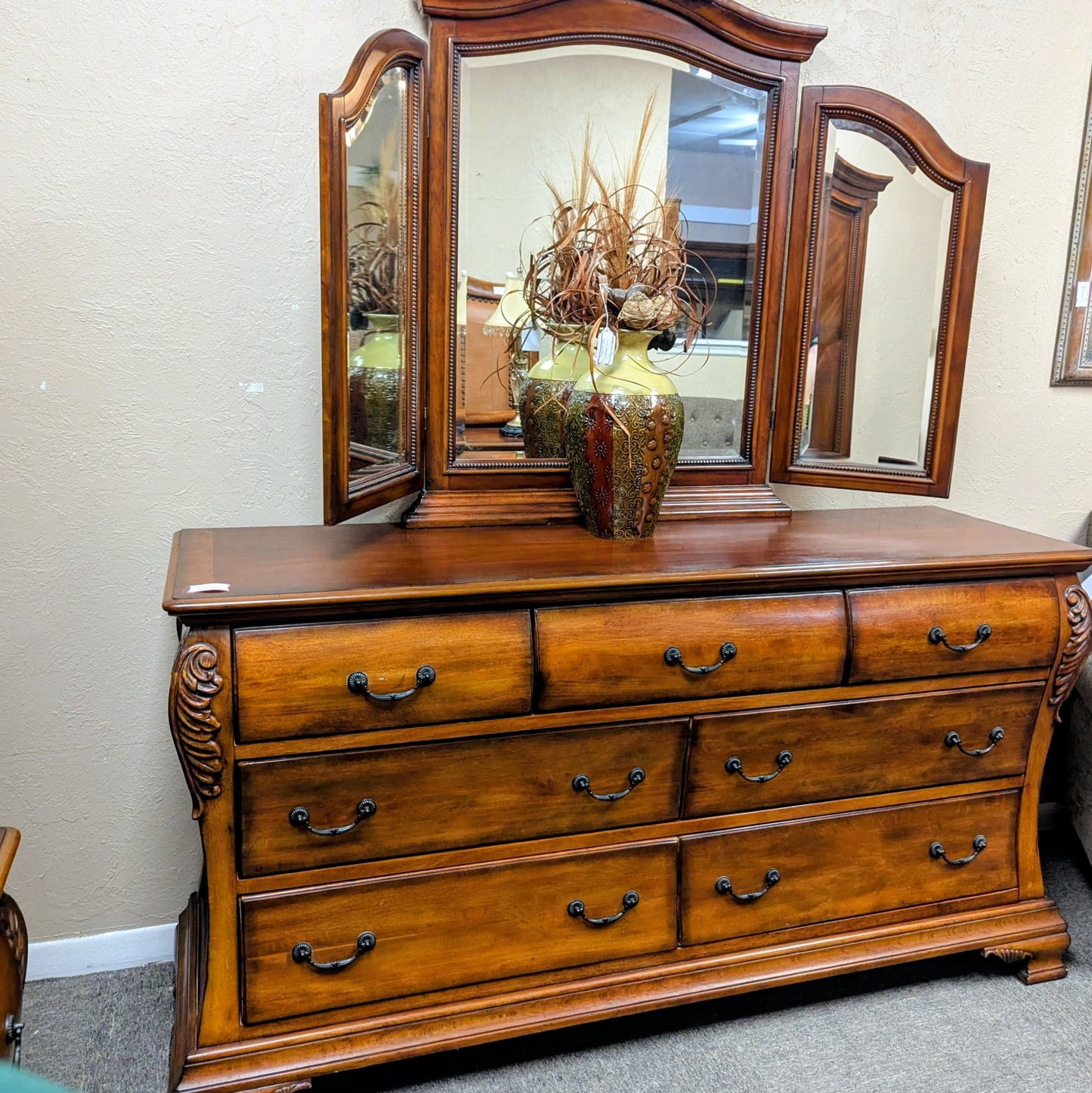 BEDROOM SET
