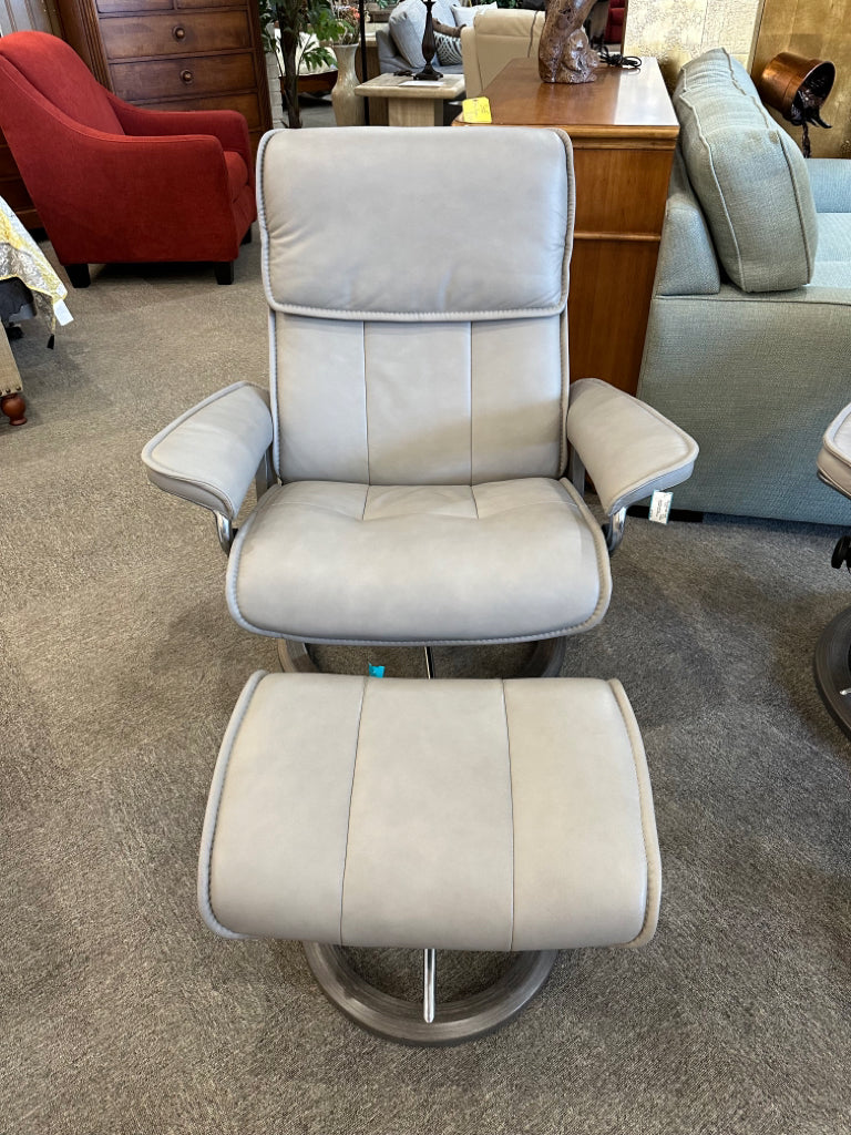 STRESSLESS CHAIR