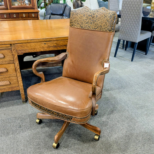 OFFICE CHAIR