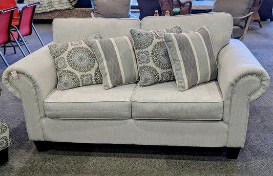LOVESEAT