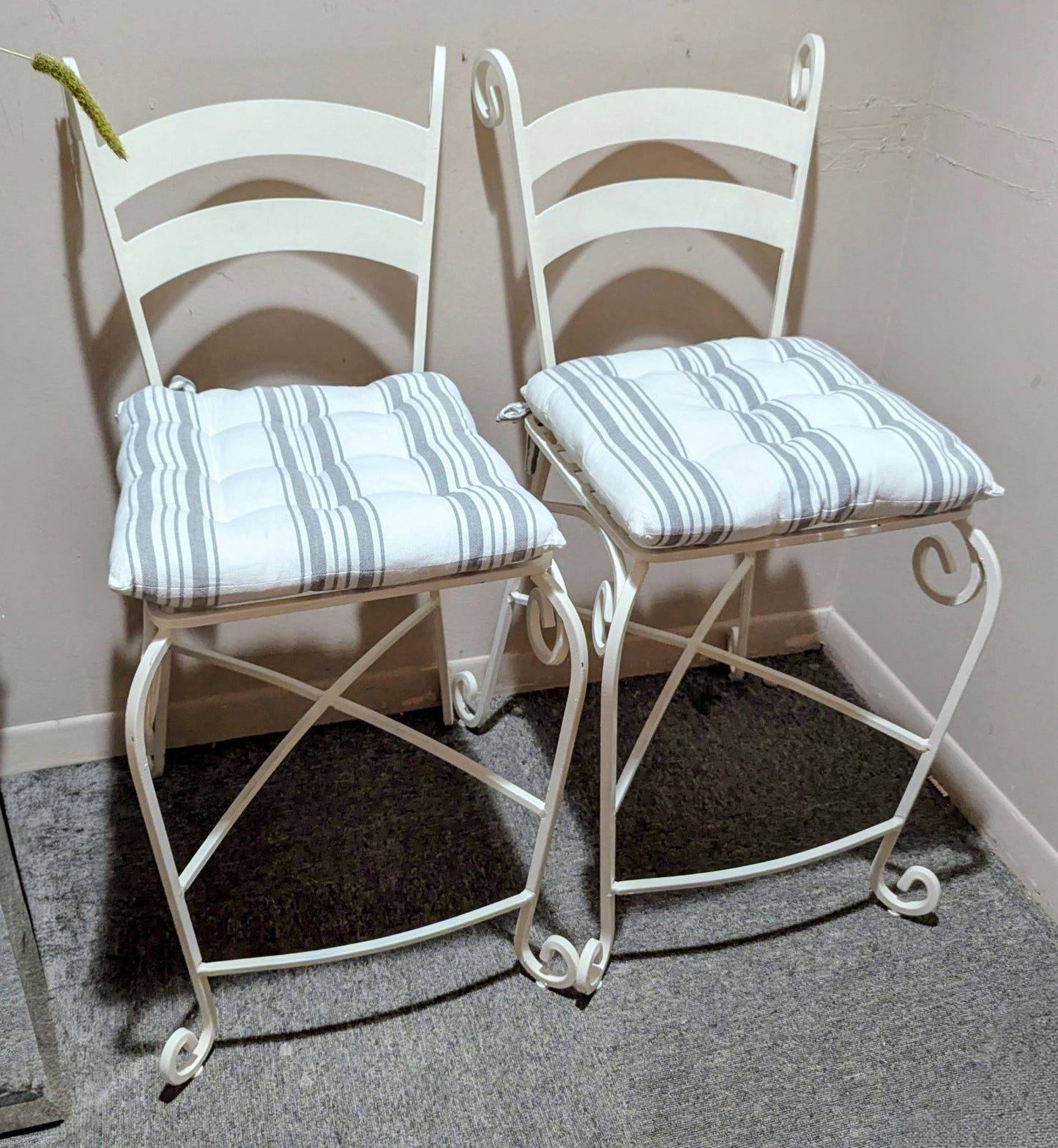 BAR STOOLS