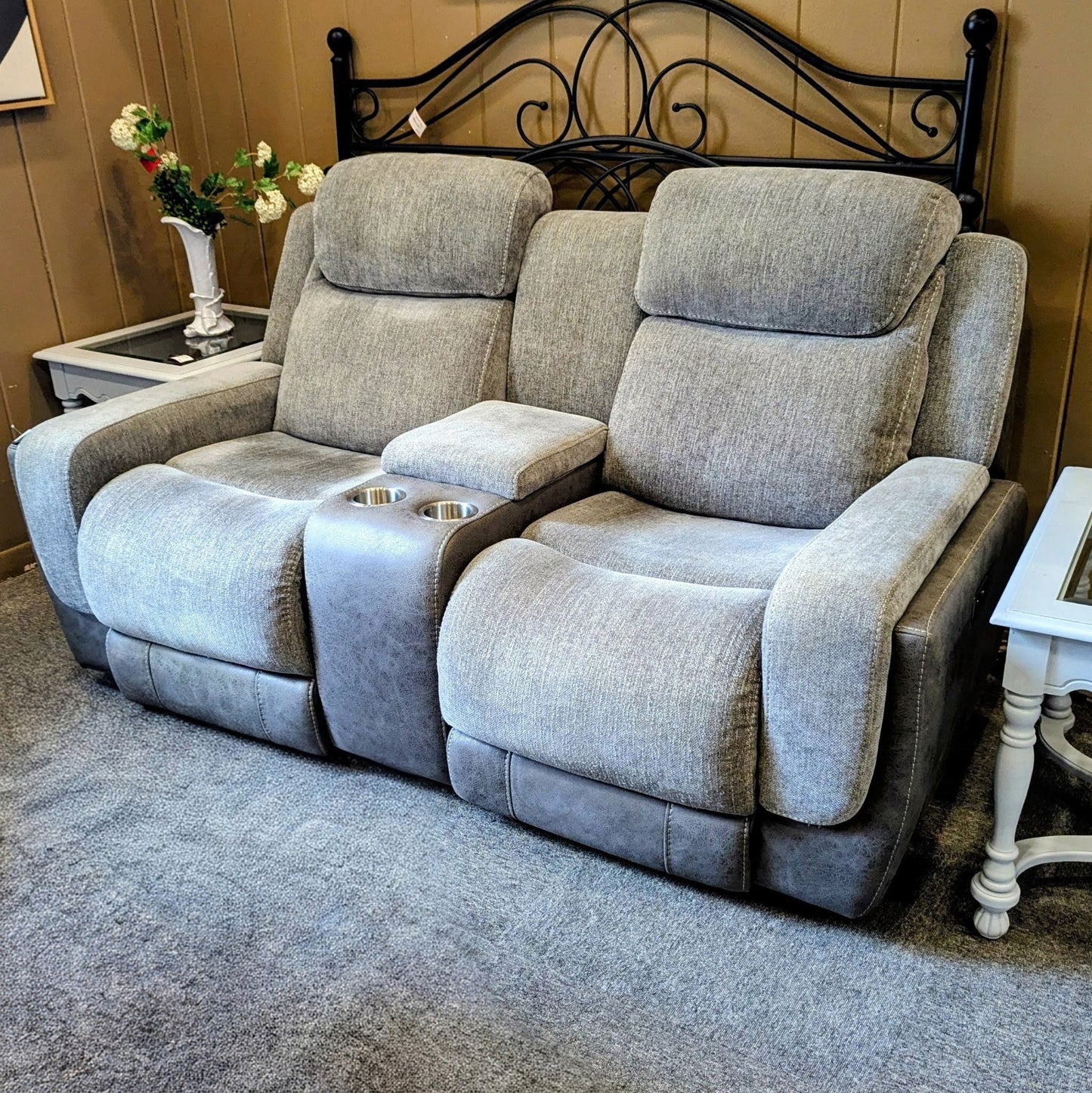 RTG LOVESEAT