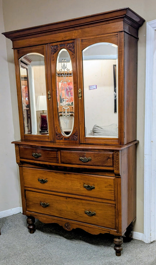 ARMOIRE