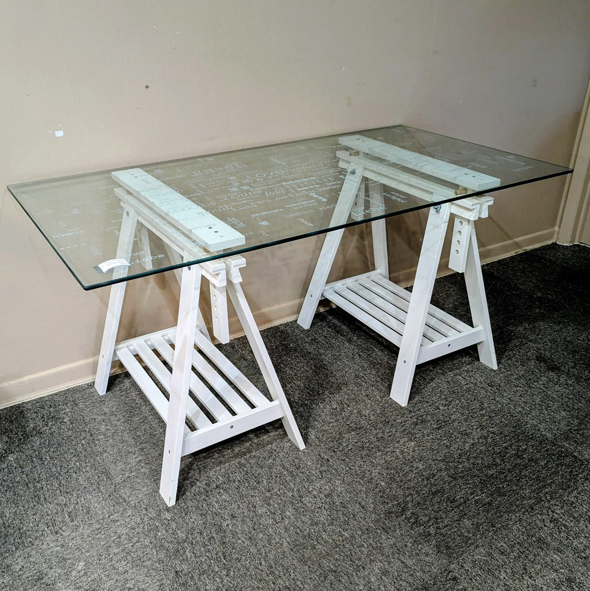DESK