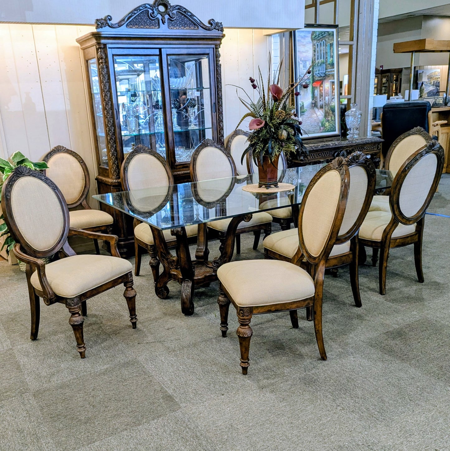 DINING & HUTCH