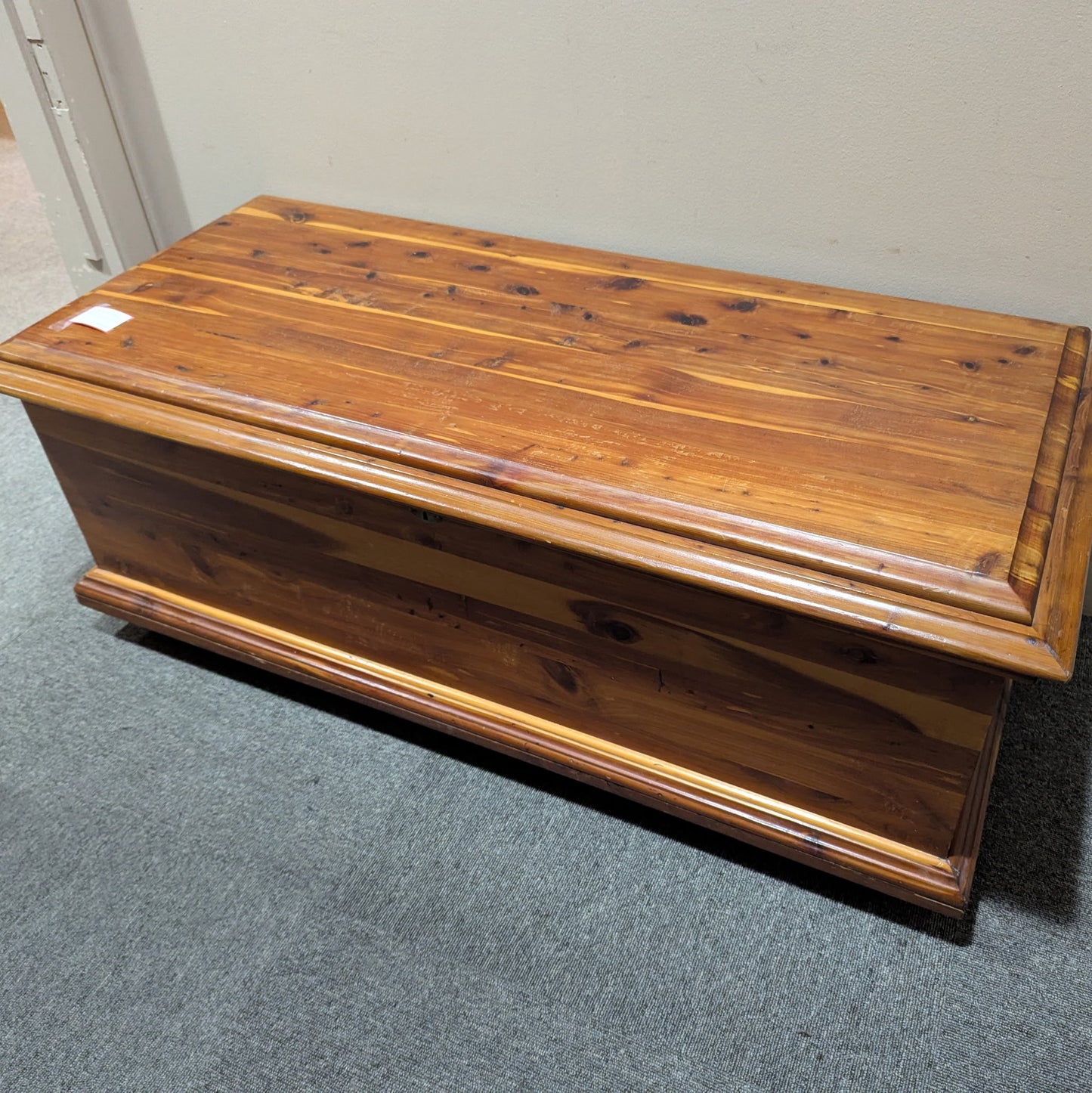 CEDAR CHEST