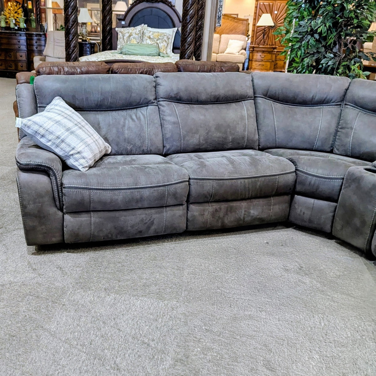 MAN WAH FURN SECTIONAL