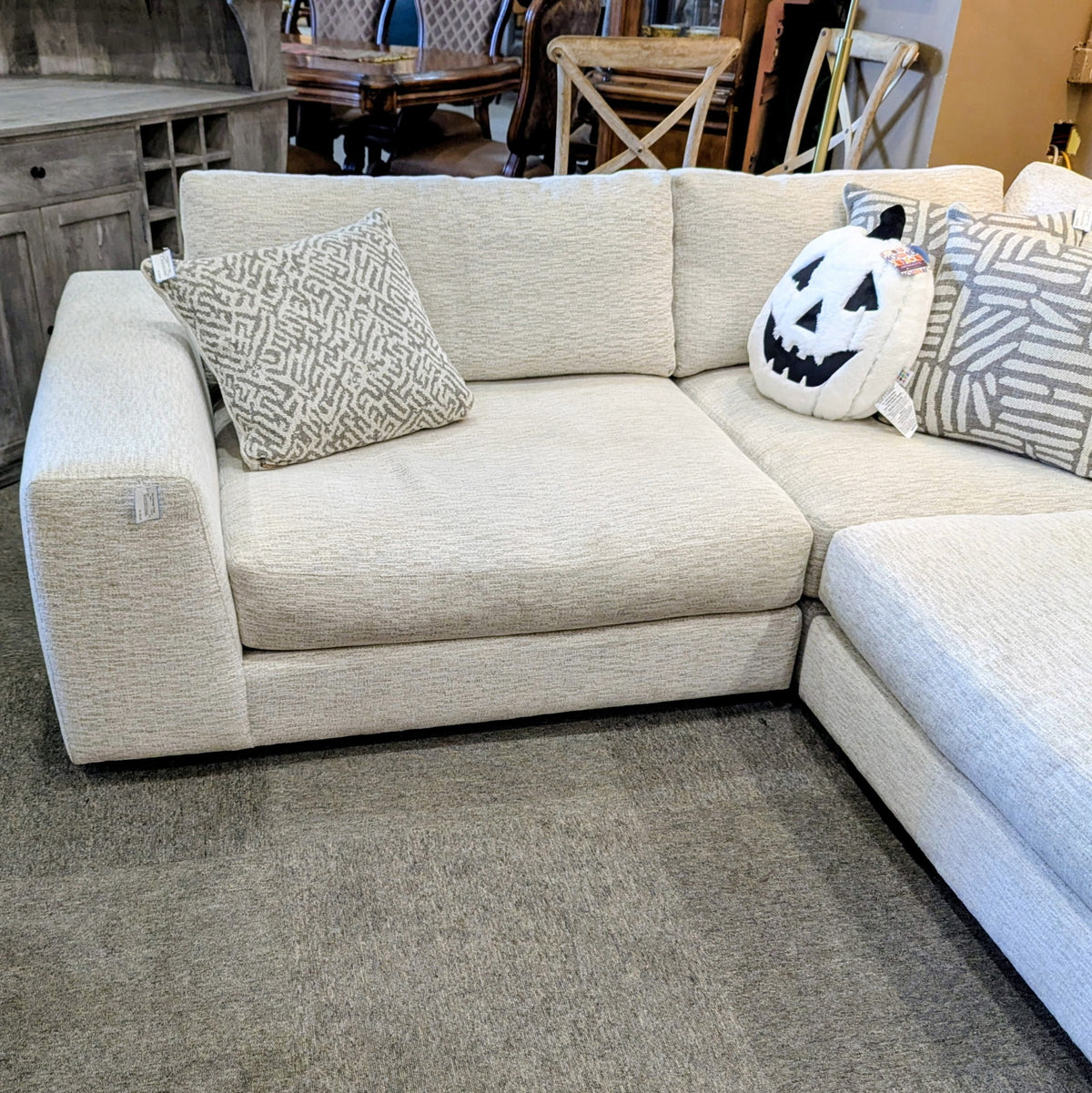 RTG SECTIONAL