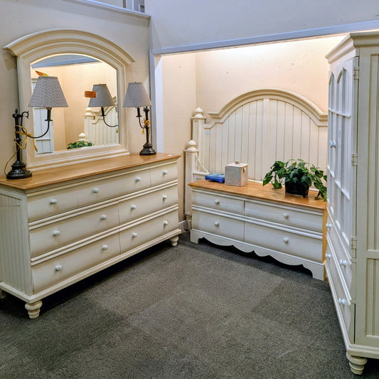 THOMASVILLE BEDROOM SET