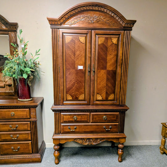ARMOIRE