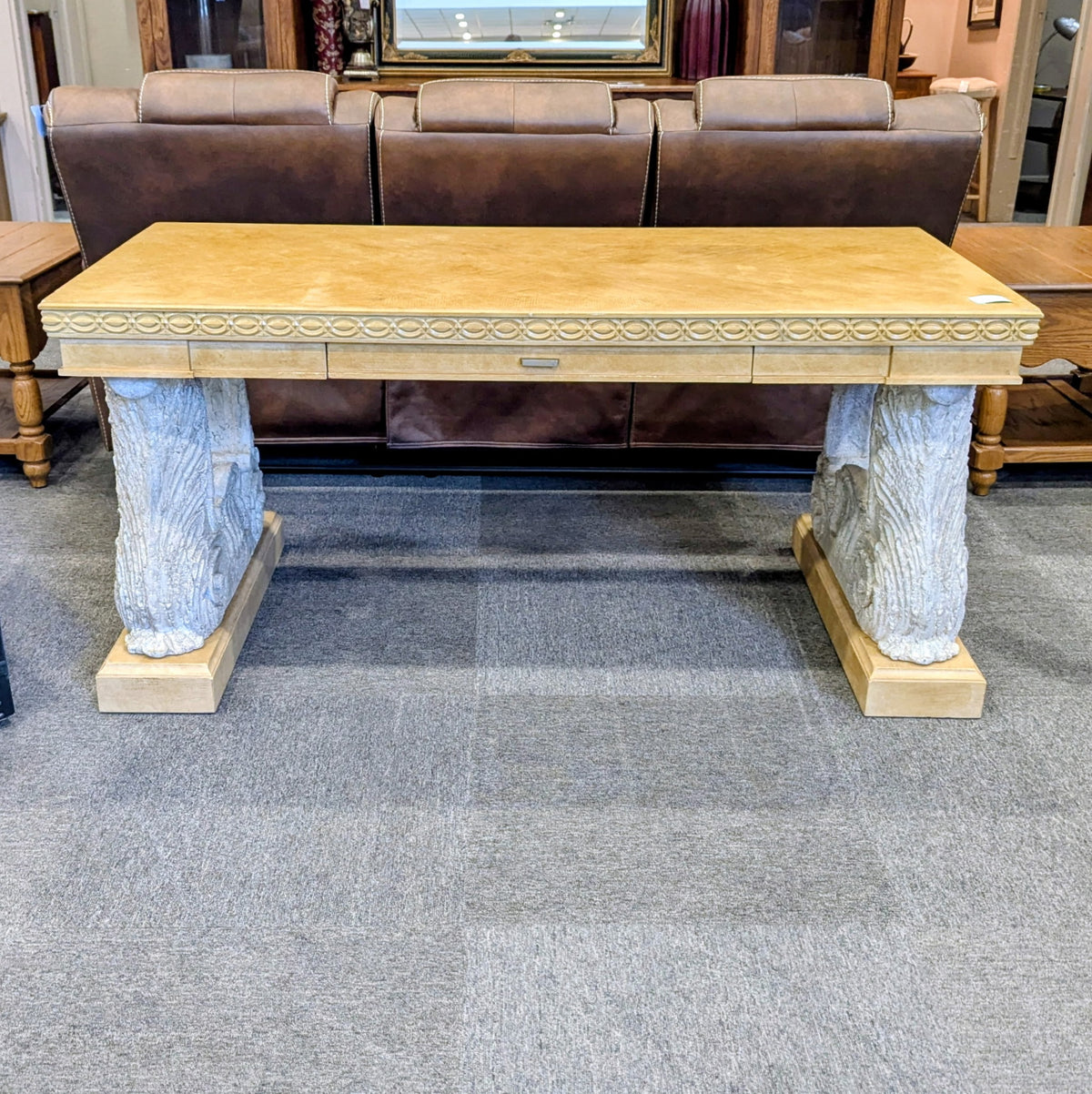DESK