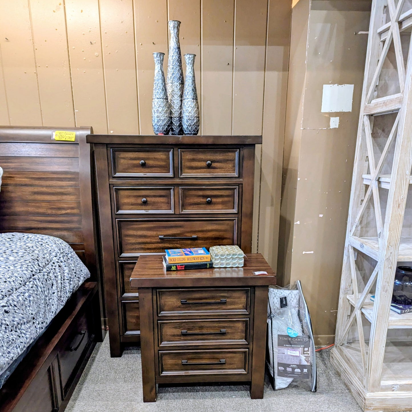 BEDROOM SET