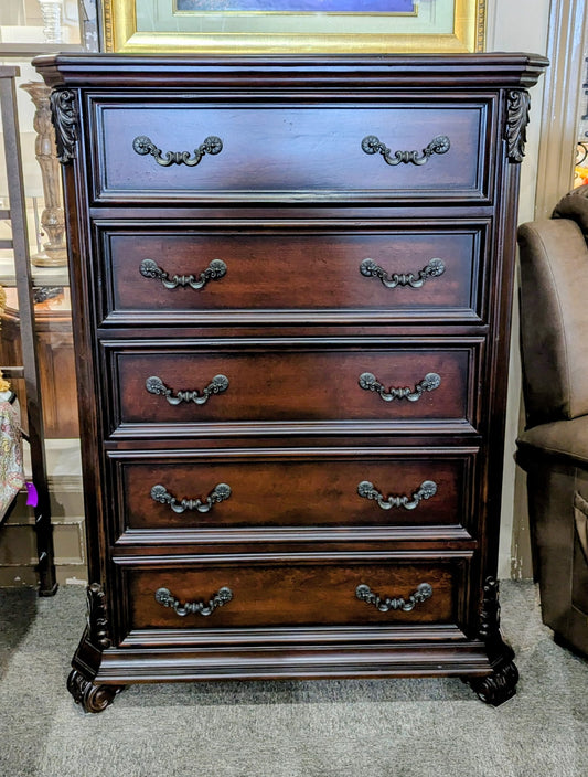 LIBERTY CHEST