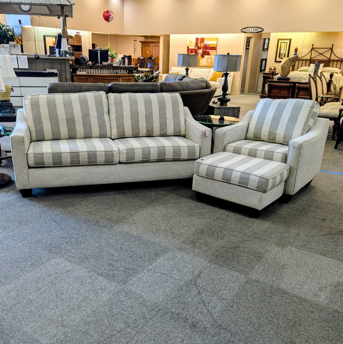 SOFA & CHAIR W/OTTOMAN