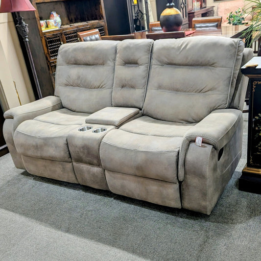 LOVESEAT