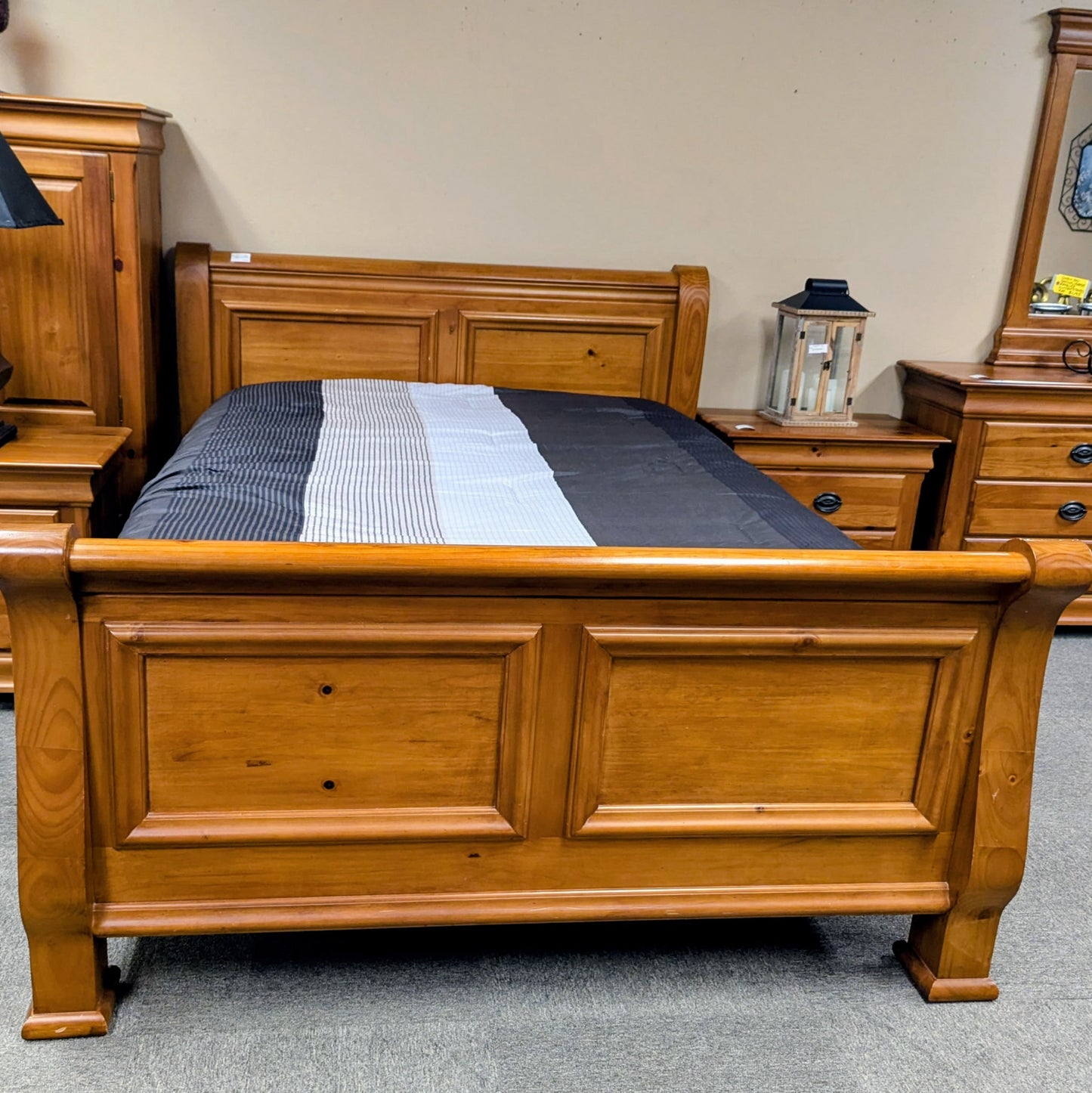 VIRGINIA HOUSE BEDROOM SET
