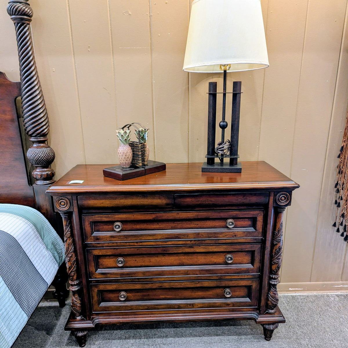 TOMMY BAHAMA BEDROOM SET
