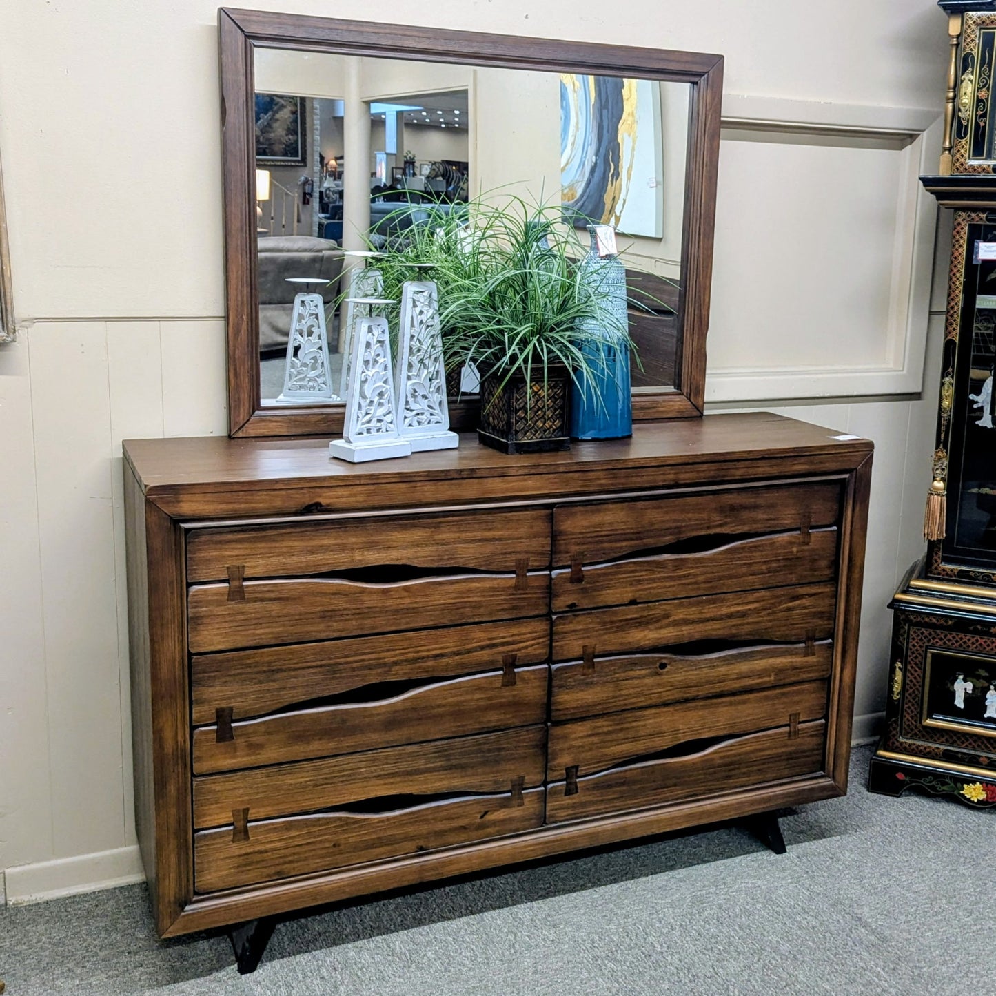 BEDROOM SET