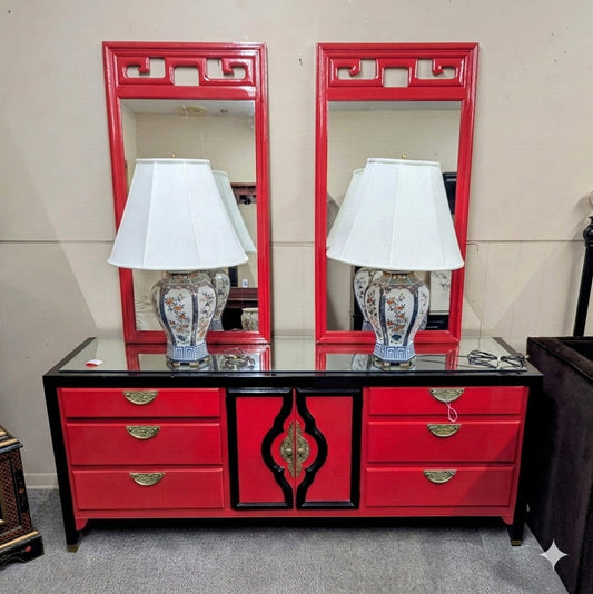 DRESSER