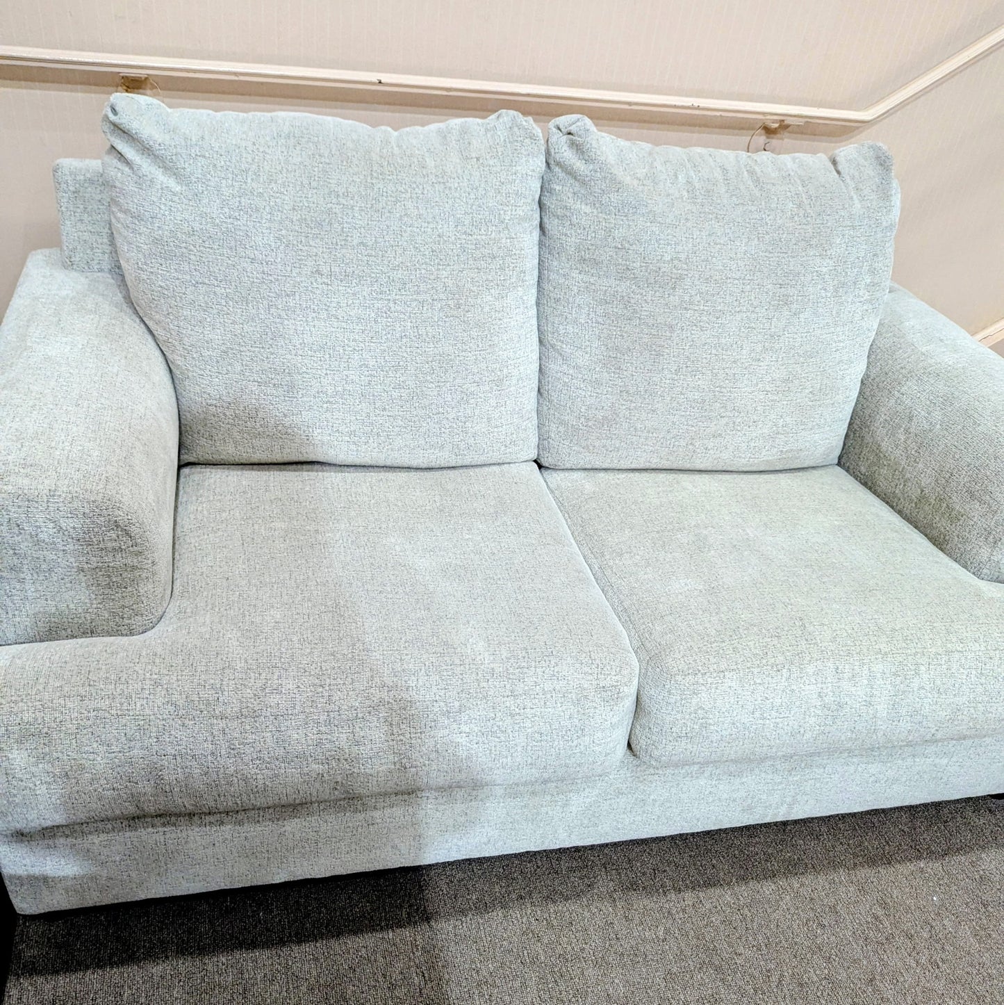 LOVESEAT