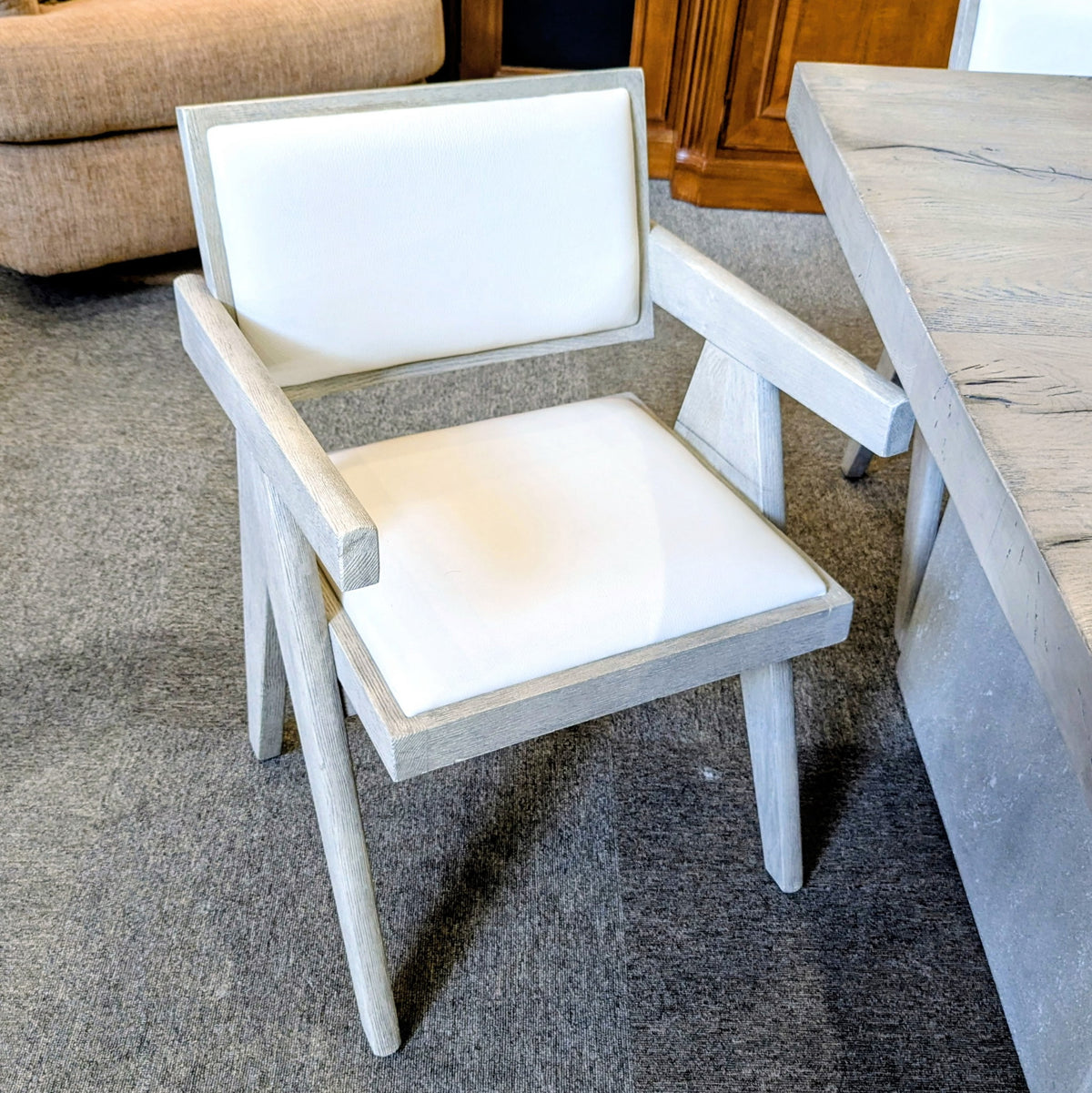 RESTORATION HARDWARE DINING